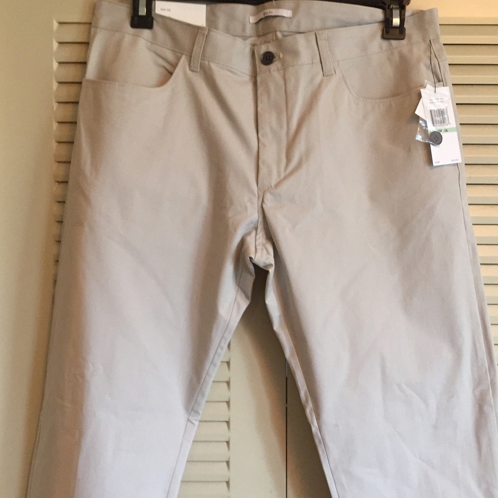 NWT Calvin Klein Mens slimfit 34X30 Tan Chinos
